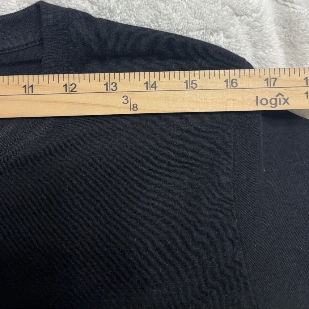Taylor Swift "The Eras Tour" Graphic Tee Shirt in size M - Picture 5 of 9